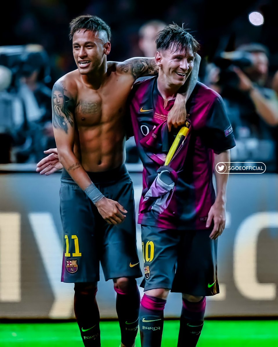 SgoeOfficial's tweet photo. @neymarjr @SgoeOfficial @NeymarJrSite 
.
.
.
#neymarjr #sgoeofficial #psg https://t.co/Vovv99xj60