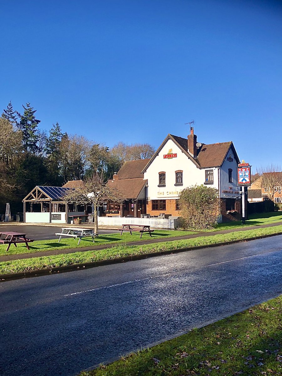 Walked past the <a href="/ChinehamArms/">Chineham Arms</a> with the dog this morning.  Looked stunning in the winter sun.  I’ve really missed this place &amp; I’m looking forward to a peaceful, safe &amp; successful 2021.   #fullerspubs #wintersunshine #Christmas