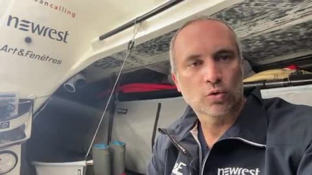 Cecile_Saint_C's tweet photo. Voile - Vendée Globe - Fabrice Amedeo : « Le Vendée Globe c'est l'histoire de ma vie, ça ne va pas s'arrêter l࠻ https://t.co/dI7EBudcVJ https://t.co/PvGMlc7ZXn