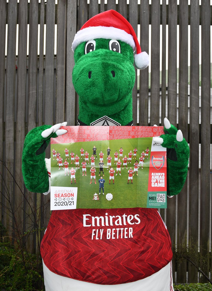 Season's greetings, @JuniorGunners 🎅 I've just received my membership Christmas poster and card this morning, and i can't wait to see all your drawings of me! 🦖🧑‍🎨