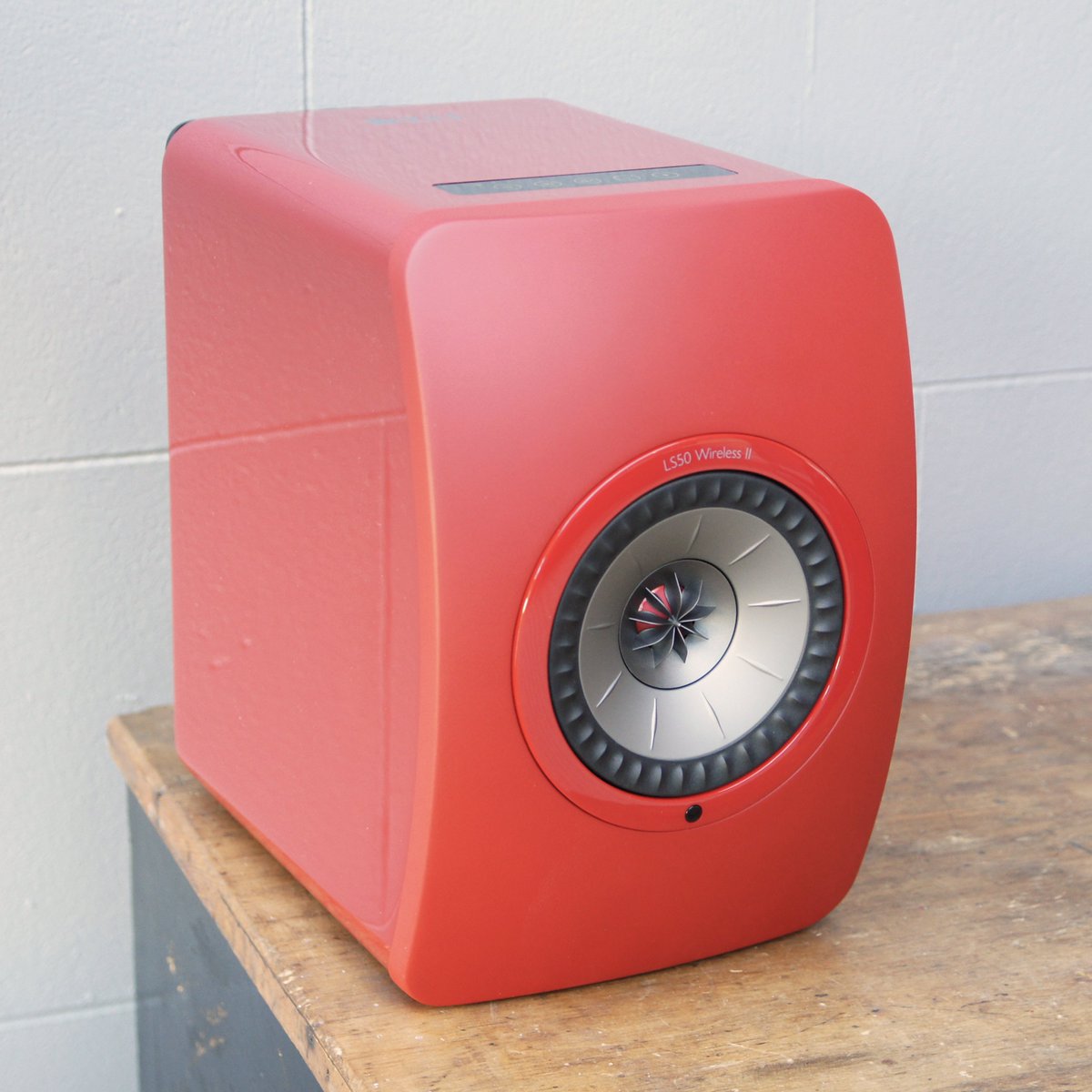 loudandclearedi's tweet photo. New KEF LS50 Wireless II now in the shop. With the same upgraded technology found in the LS50 Meta’s, an increased performance over their predecessor was obvious from the moment they started playing.
#kef #ls50 #ls50wireless #hifi #loudspeakers https://t.co/b9scprElcH