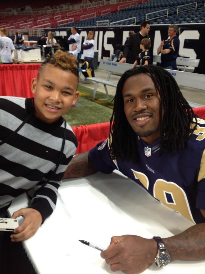 LilLarry__'s tweet photo. @Kyrenwilliams23 @sj39 #LouMade https://t.co/w2bnMGzBRj