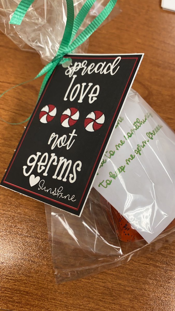 It is literally the little things that make you smile. Thank you Sunshine Committee for bringing the sparkle to our day! #TuesdayShoutout #spreadlovenotgerms #proudprincipal <a href="/CSUSAhq/">Charter Schools USA</a> <a href="/UNIVLions/">Renaissance Charter School at University</a> <a href="/rwindlerfreitag/">Rachel Freitag</a>