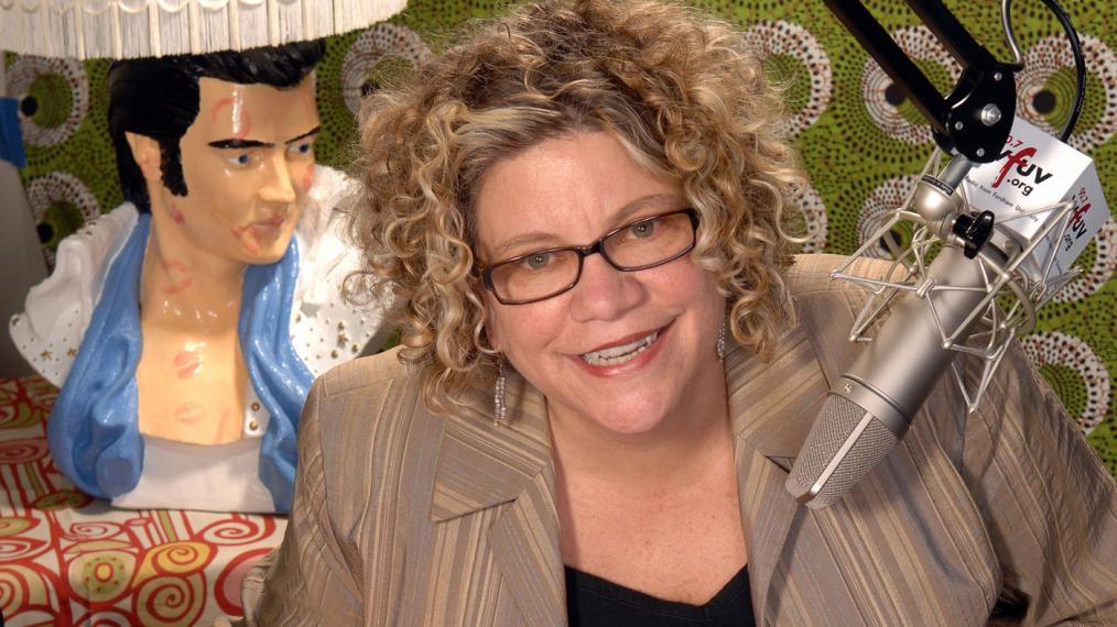 With great sadness, WFUV shares the news that we have lost Rita Houston, our beloved program director and iconic DJ. Rita left this world this morning, December 15, 2020. Full statement here: buff.ly/3afD23Q