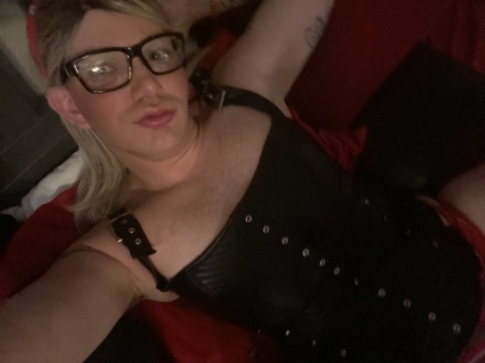 Watch out for more shenanigans on my https://t.co/noAKZtrLXk https://t.co/4akjiZbGK4<a href="/tag/vegassissylove"class="tags"><span>#vegassissylove</span></a><a href="/tag/valentinevibes"class="tags"><span>#valentinevibes</span></a><a href="/tag/sissyvday"class="tags"><span>#sissyvday</span></a><a href="/tag/urtsvalentine"class="tags"><span>#urtsvalentine</span></a>