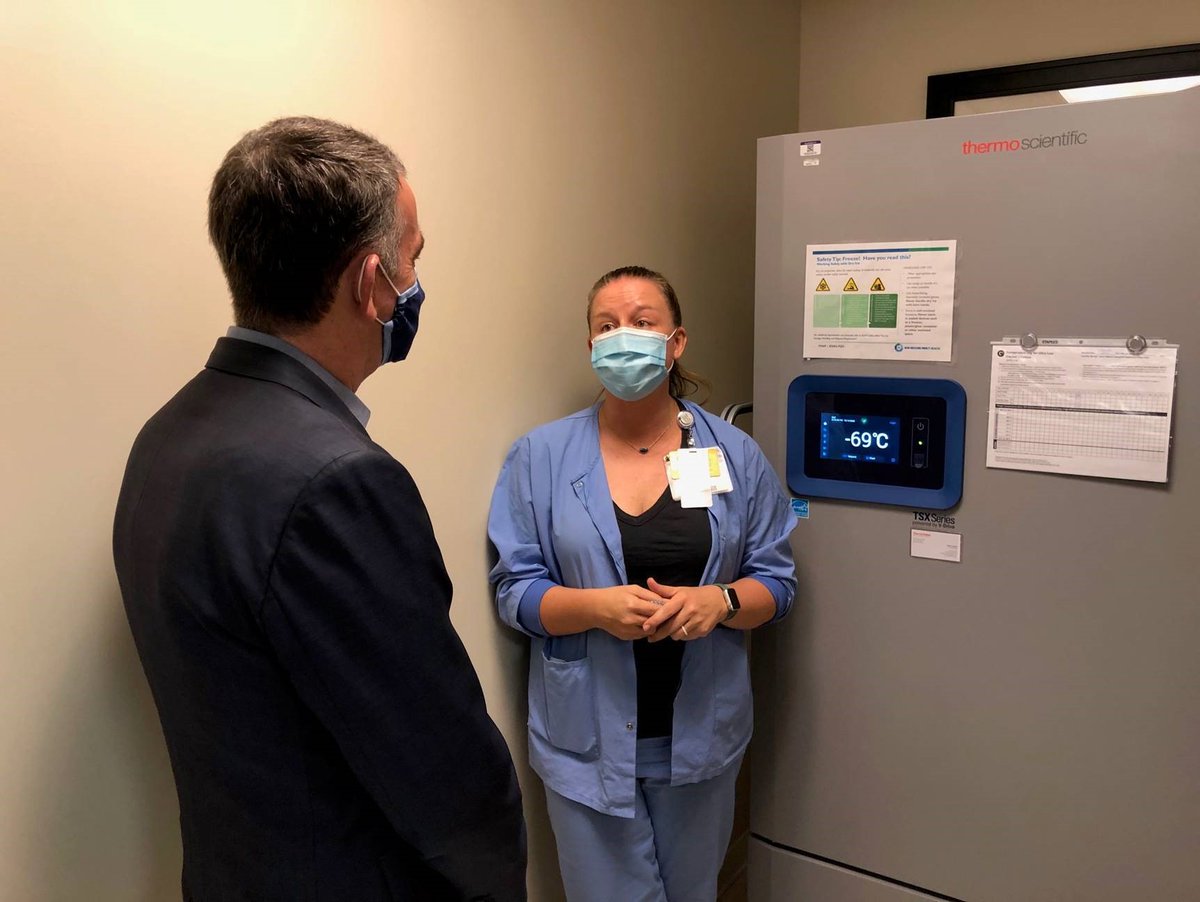 BonSecours's tweet photo. BREAKING NEWS: The COVID-19 vaccine has arrived at Bon Secours - Richmond! We are thankful to receive these first doses to provide to our frontline care teams in the battle against the pandemic. Thank you to @GovernorVA Ralph Northam for joining us! https://t.co/1QPDJgIze5