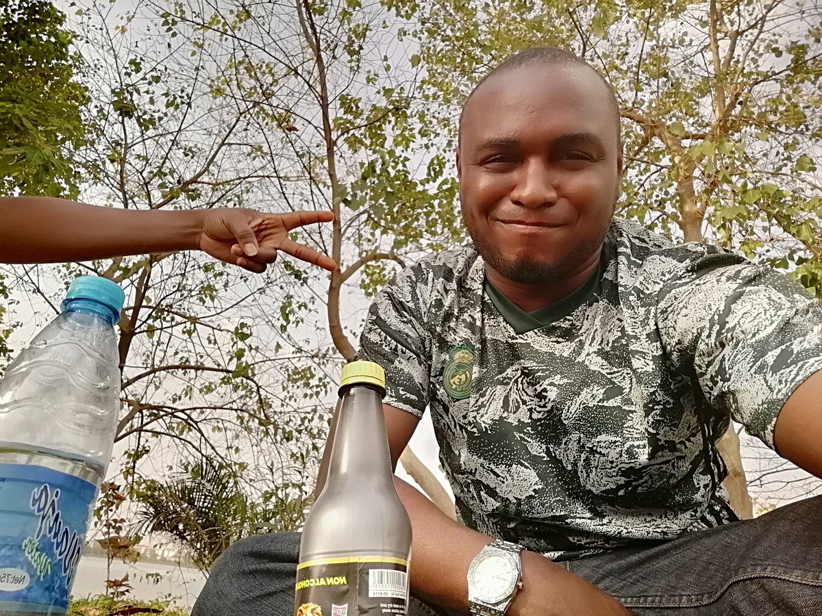 EgbehObasi's tweet photo. The most important thing to do before we die... is live.
#LIVE #O2Lisback #compassofatale https://t.co/k2ASYvU12C