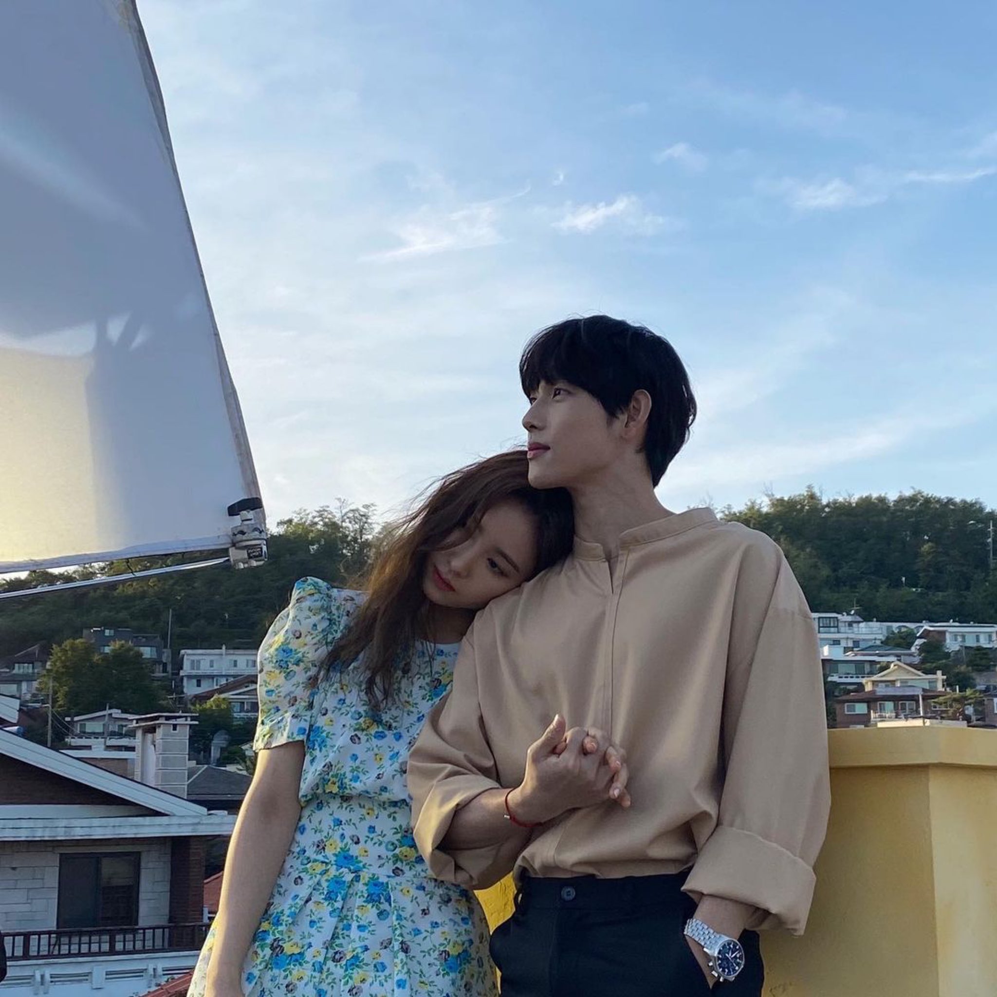 シワンサポート lovely one on Twitter: "シンセギョン様のInstagramより https://t.co/7QSVNYj5Ie #runon d-day (포스터 촬영 겸미✨) いよいよ今夜9時から放送〜 #런온 #ランオン #임시완 #イムシワン #yimsiwan #任时完… https://t.co/ARM4NbAGjq"