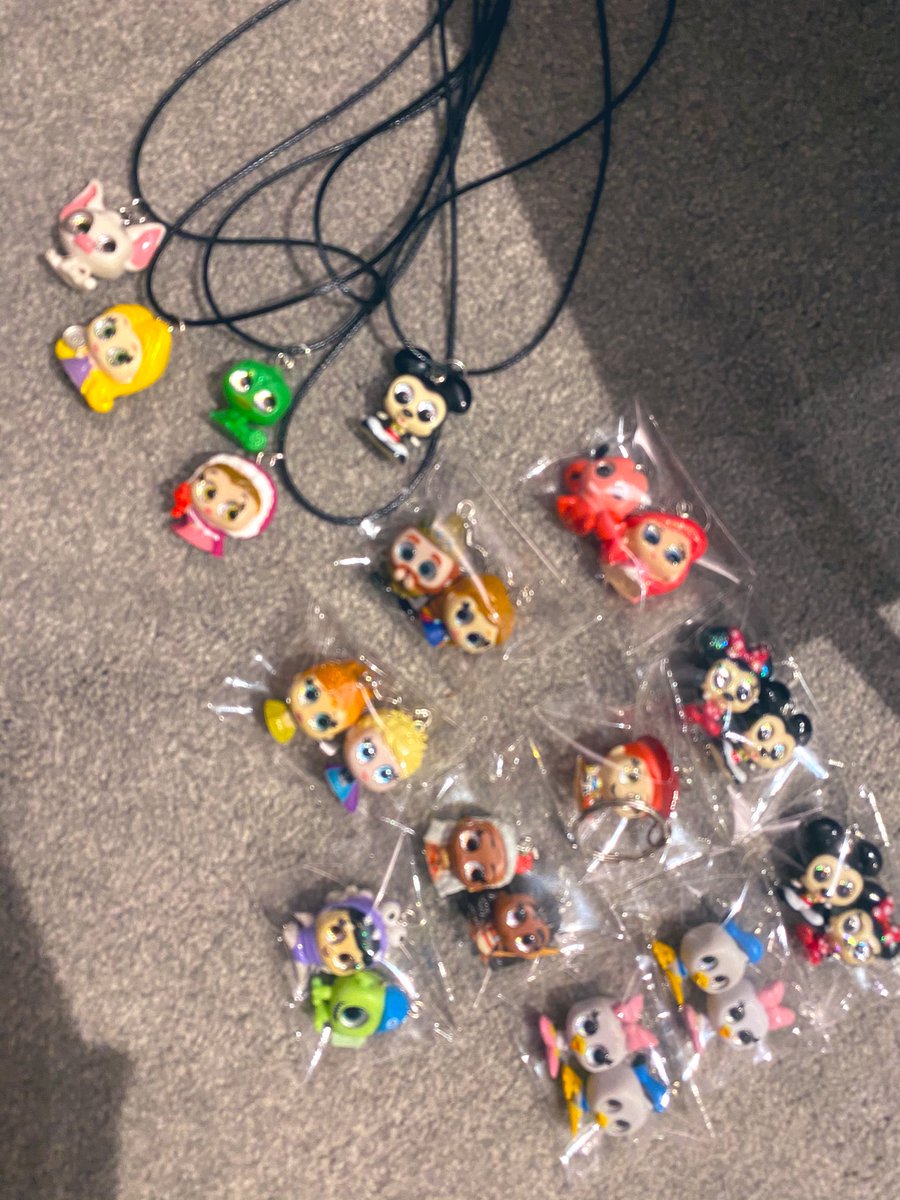 Wheres_Beffy's tweet photo. Made the cutest earrings / necklaces and keyrings recently 💗🎀 I’m obsessed! https://t.co/p27pAHR7xL