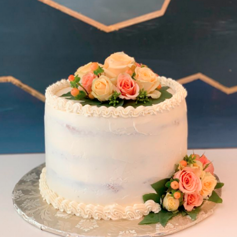 MarshManor's tweet photo. "My daughter had a Zoom wedding &amp; I purchased her wedding cake at Eva Sweets. Tal helped me in every step &amp; even coordinated with the florist next door to match my daughter's bouquet flowers to the cake. The cake was absolutely beautiful &amp; delicious. I highly recommend!"-Theresa https://t.co/Ky38UWrmmc
