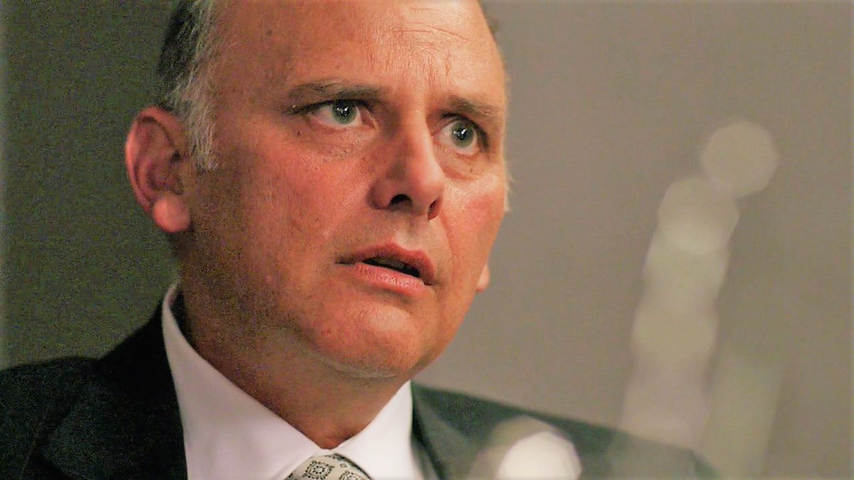 Dean chooses Sam over career.Sam tries to persuade Dean to start hunting together. Dean refuses at first.Dean: You don’t know me, pal. You should go.Later Sam quits, Dean does the same. He chooses Sam again, without even knowing that Sam is his brother. #supernatural   4x17