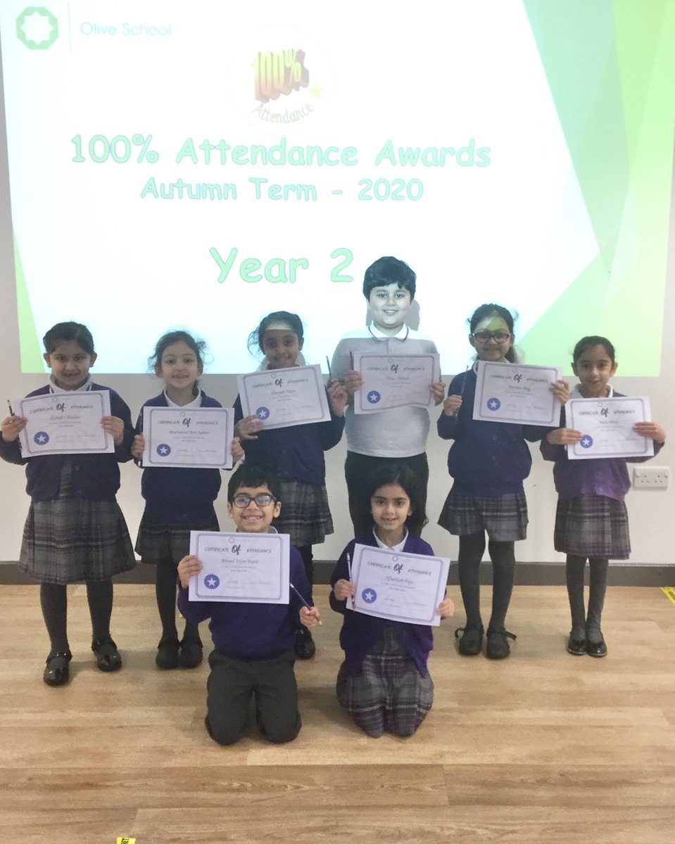 olive__preston's tweet photo. Year 2 end of term Celebration Assembly! Well done to our Superstars! #Celebrations #AchievementAwards #AttendanceAwards #BehaviourAwards #BronzeAwards #Presentations #Leaders #Ambition #WeAreSTAR https://t.co/Us9WwlYHEB