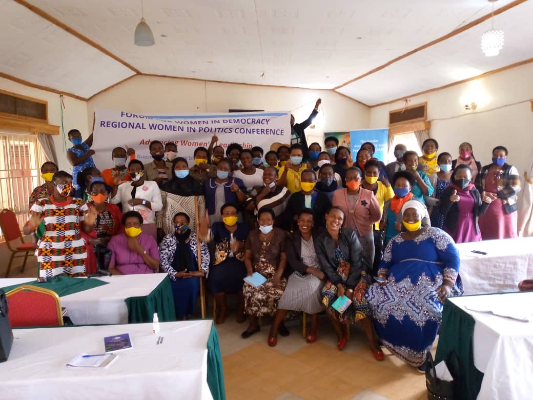 BarbGil5's tweet photo. Empowered to represent communities in Western Uganda. #WomenAndLeadership #RashellAyebare #FOWODE_UGANDA #ElizabethAmpairwe https://t.co/V6KNUPhXyV