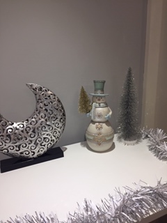 portalbusiness's tweet photo. It's the most wonderful time of the year! #christmastree #deckthehalls #servicedoffices #meetingrooms #virtualoffice https://t.co/PJF9JJG3xK