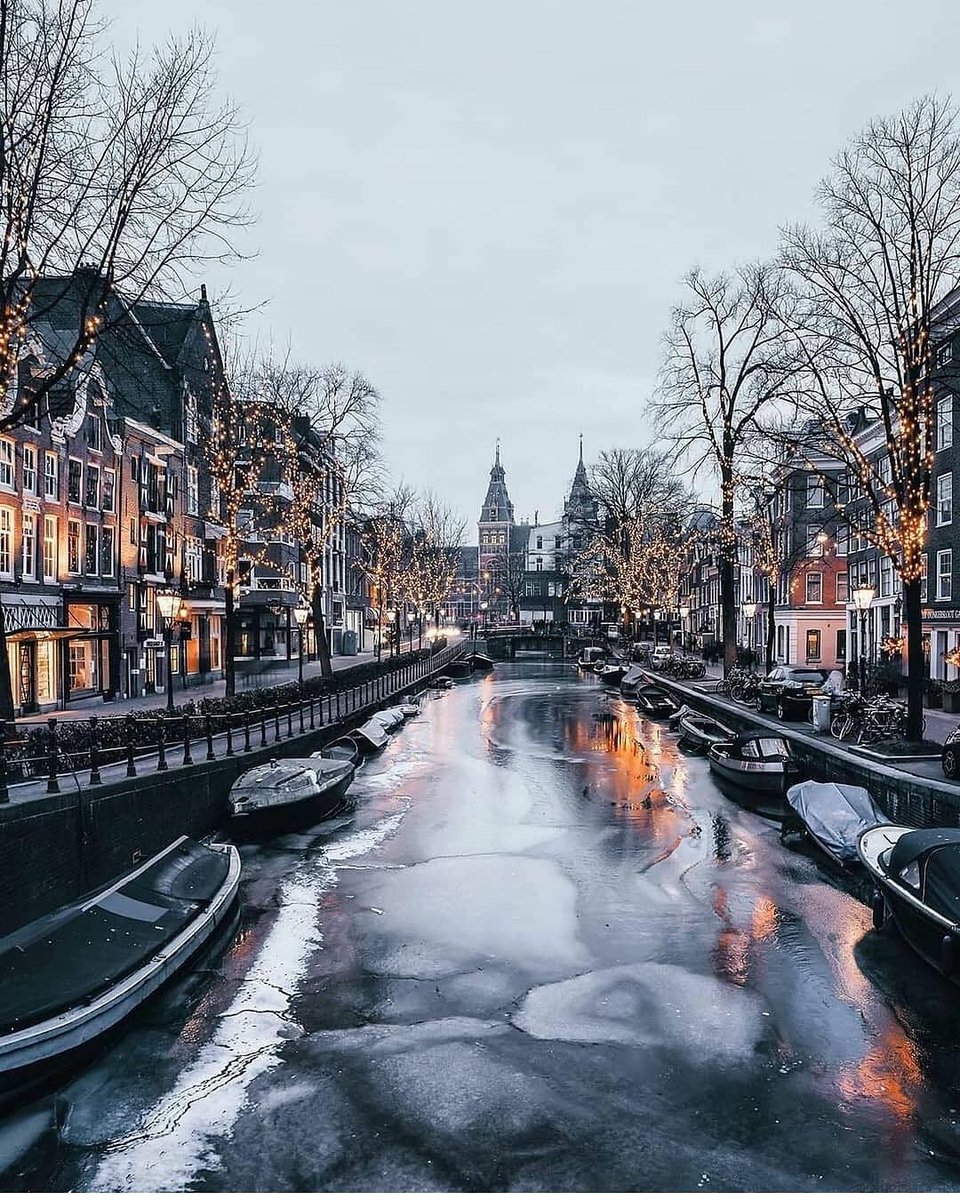 entirepiics's tweet photo. Holanda https://t.co/2DM3GWkI8v