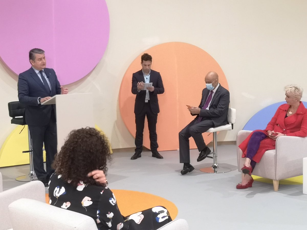 IAAPJunta's tweet photo. 🔚 Clausura las II Jornadas de #Innovación Pública de la Junta de #Andalucía @antoniosanz, viceconsejero de @InteriorJunta.
#InnovaJunta2020 https://t.co/v8u74wlDDn
