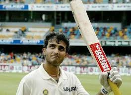 by pulls. Ganguly came in prepared. Ind came prepared. He then had a 146 run partnership with  @VVSLaxman281 that made sure India get a lead of 86 vital runs that gave India a real shot at winning the test. However, we couldn't but yet managed to save the test.. 