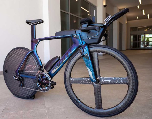 slowtwitch.com (@slowtwitch) on Twitter photo A closer look at the <a href="/GiantBicycle/">Giant Bicycle Fans</a> Trinity Advanced Pro of <a href="/sam_appo/">Sam Appleton</a> slowtwitch.com/Products/Tri_B… #triathlon #cycling #aero #Australia A closer look at the <a href="/GiantBicycle/">Giant Bicycle Fans</a> Trinity Advanced Pro of <a href="/sam_appo/">Sam Appleton</a> slowtwitch.com/Products/Tri_B… #triathlon #cycling #aero #Australia