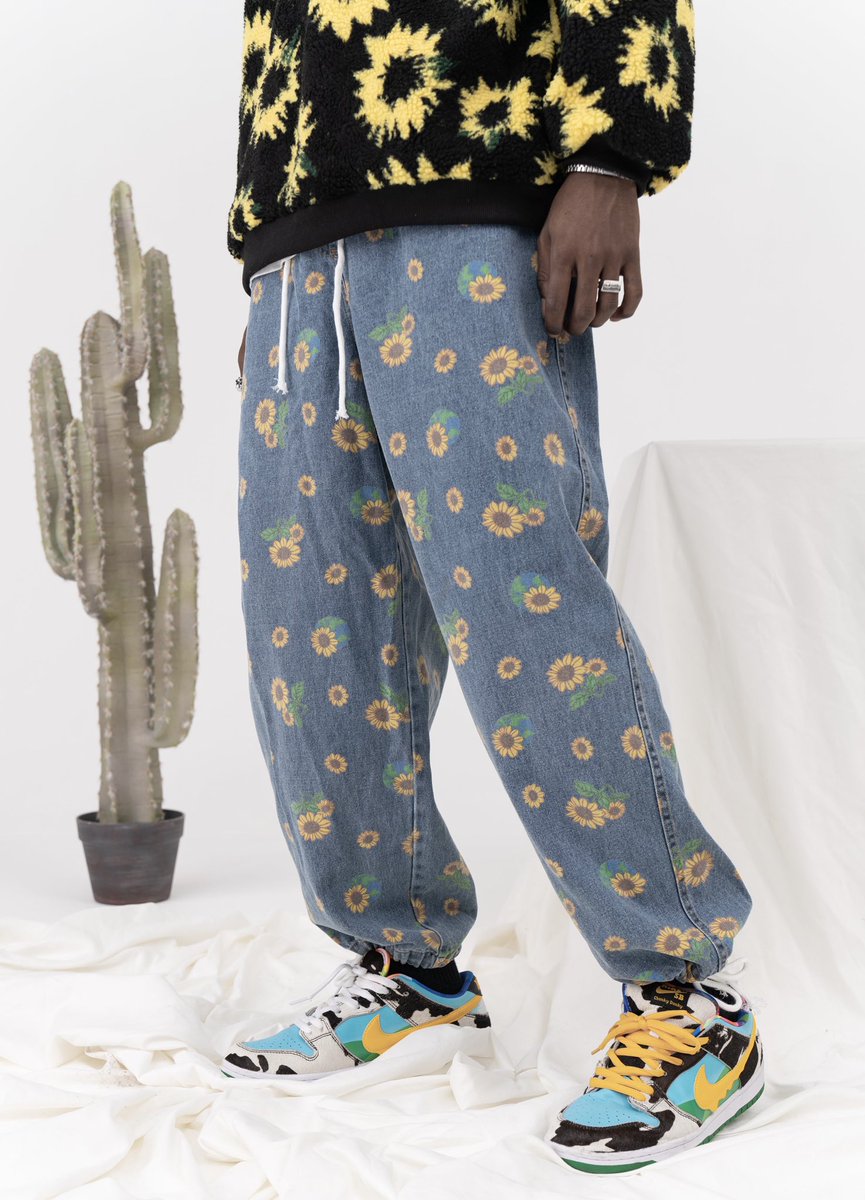 CoppingZone's tweet photo. High-End Streetwear Marketplace
🌎 Worldwide Shipping

Shop here: https://t.co/aTpuNXyGMY https://t.co/mluIKxBCgb