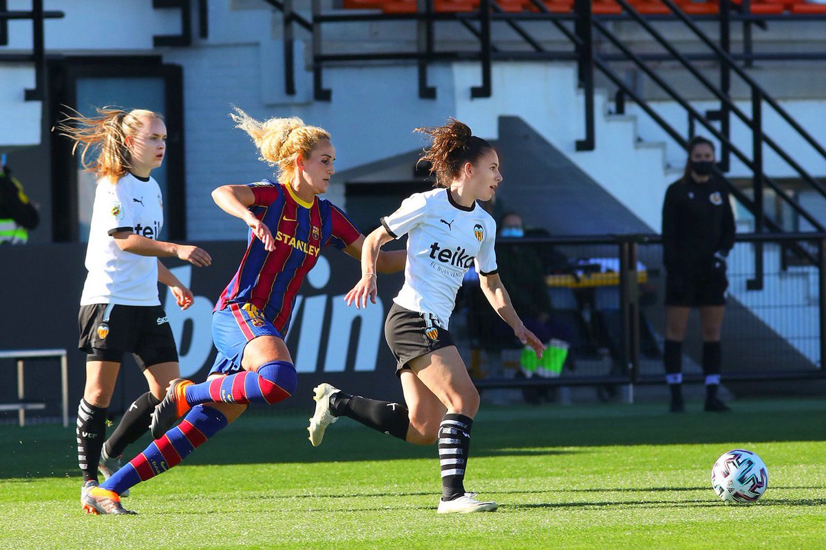 EstherMPA15's tweet photo. A preparar la semana con CONFIANZA, COMPROMISO y DETERMINACIÓN. 
¡¡¡VAMOS!!! @VCF_Femenino https://t.co/3bA33IDmpc