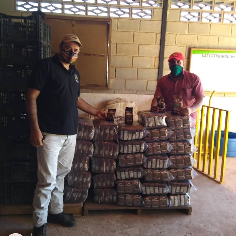 En sector Montaña Alta de Pregonero, Mun Uribante edo Táchira, funcionarios de <a href="/CorpoVenCafe/">Corporación Venezolana del Café (CVC)</a> efectuaron inspección técnica a Torrefactora Café El Padrote, verificando cumplimiento de requisitos establecidos en G.O. 41517