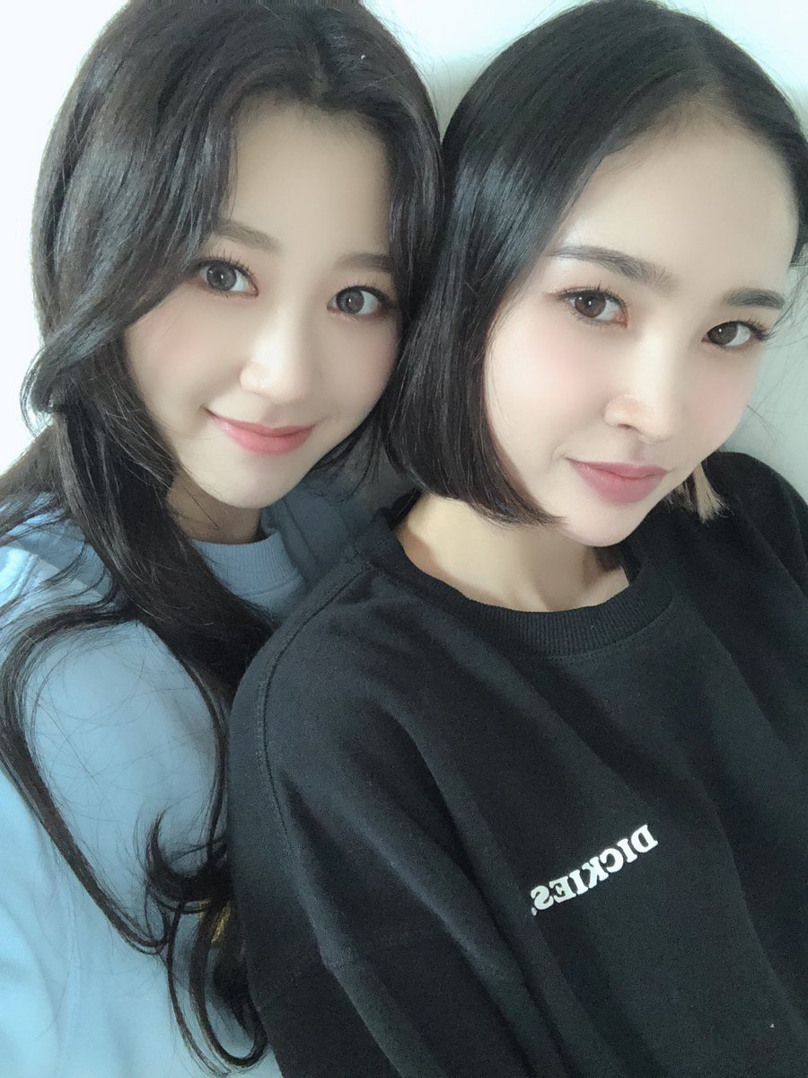 BlingBr's tweet photo. 💎 15.12 — Atualização da Yubin

 É quente quando estou com Yami 💓 #Macota Humana 

#BlingBling #블링블링 @blingbling_new https://t.co/qf2foS5Fwf