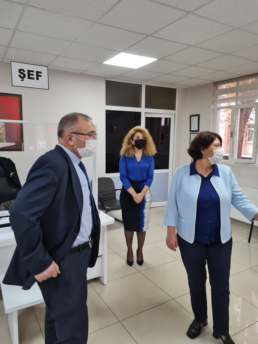 İl Nüfus ve Vatandaşlık Müdürümüz Sn. Süleyman KARA, Nüfus personelinin moral ve motivasyonunu arttırmak için gün boyu Turgutlu İlçe Nüfus Müdürlüğünde incelemelerde bulundu. <a href="/sefikaygol/">Şefik AYGÖL</a> <a href="/suleymankara26/">Süleyman Kara</a> <a href="/TCNufus/">Nüfus ve Vatandaşlık İşleri Genel Müdürlüğü</a> <a href="/HCetinler/">HAKKI ÇETİNLER</a>