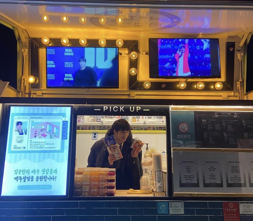 ____cheodori017's tweet photo. 애기 찐 행복해보여ㅋㅋㅋㅋ https://t.co/TxIV6fGrke