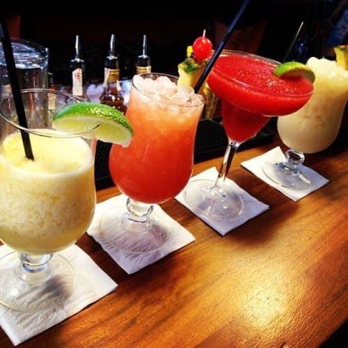 FREE Cocktails for all ladies till 10Pm at Blizz Lounge. 🍹🍸🍹

📍217 Pretorious street, Pretoria. 
#AceMagashule #DuduzaneChallenge | somizi #MTN1GB