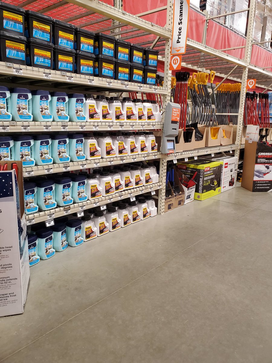 #hadleyproud D28 has us ready to rock for the incoming weather ❄❄
Looks awesome team! 
#onehomedepot #OneTeam #letitsnow