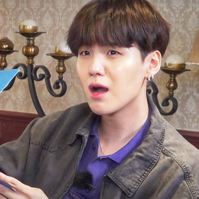 liasgmy309's tweet photo. Run BTS Ep.120
Yoongi bener2 duplikatnya bang Geumjay๐คฉ
#MinFamily #BTS #SUGA https://t.co/pAlUJAWgA4