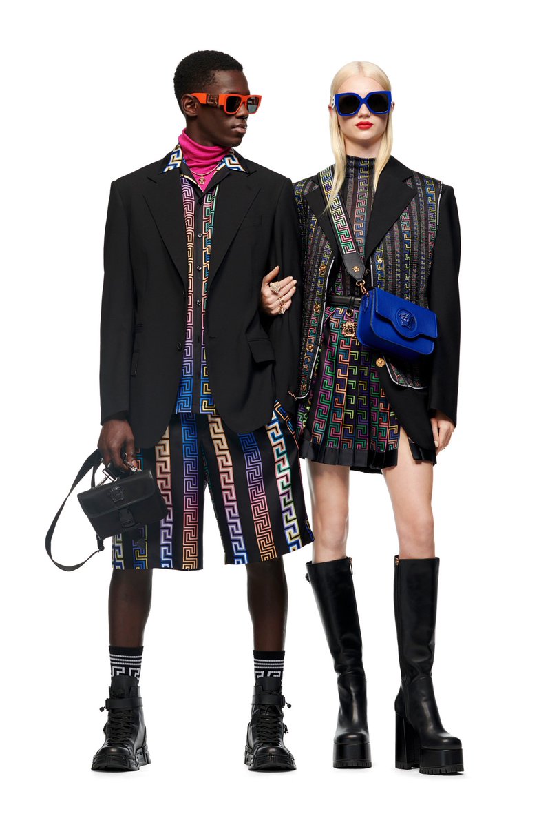 diorangxl's tweet photo. Versace Pre-Fall 2021 https://t.co/tHQ7V6RW8p