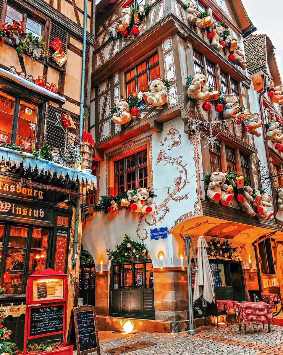 The Holidays are upon us! 😍🎄

What's better than the gift of Travel? Nothing! Head to the link below to give the gift of Travel this Holiday season ✨

Shop Now: travelstore.com/travel-gift-ce…