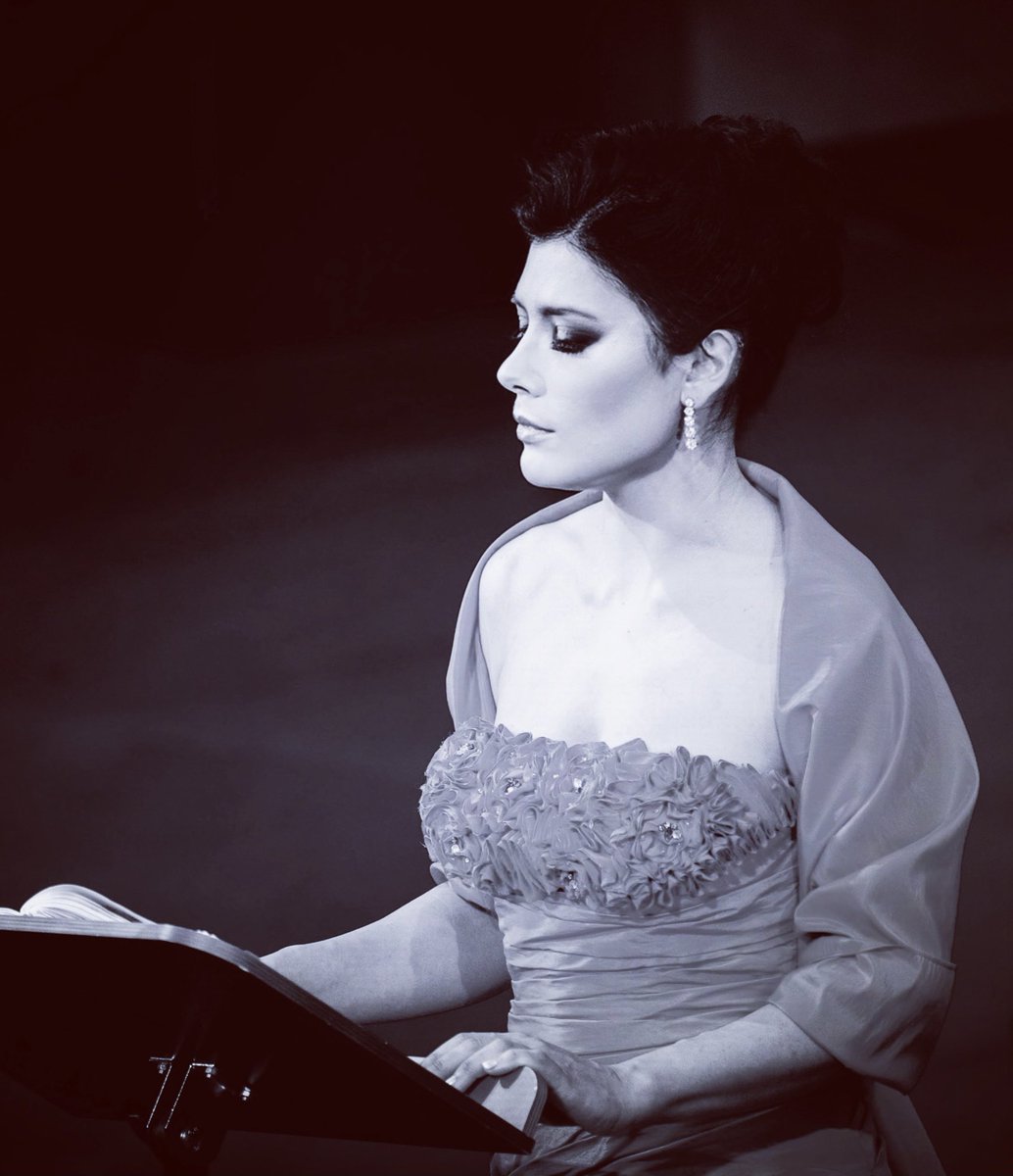 AnnalisaStroppa's tweet photo. Reviews second part! 😉🎶#Irene #Belisario: https://t.co/Ue6icrX7Tz ☺️😍                            #reviews #donizetti #belcanto #opera #DO2020 #italianmezzo #musicislife
@donizettiopera https://t.co/lgpy1YWEAP