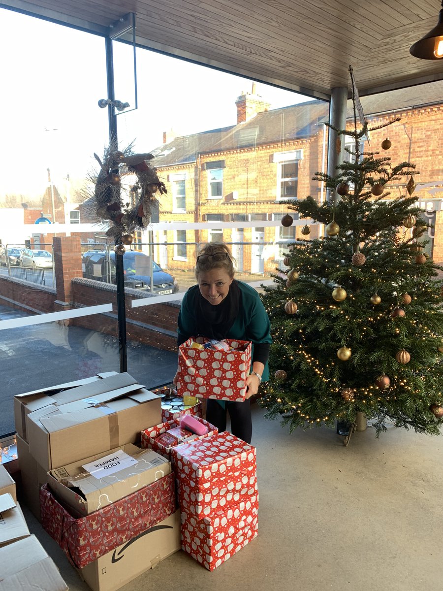 InglehurstJun's tweet photo. Ingle All The Way! Our local community are looking out for every family this Christmas with incredibly generous donations of vouchers, food parcels, books and toys to ensure that no child gets left behind this Christmas. #NoChildGetsLeftBehind #SantaComesToInglehurst #XmasCheer https://t.co/j3oy69p9H4