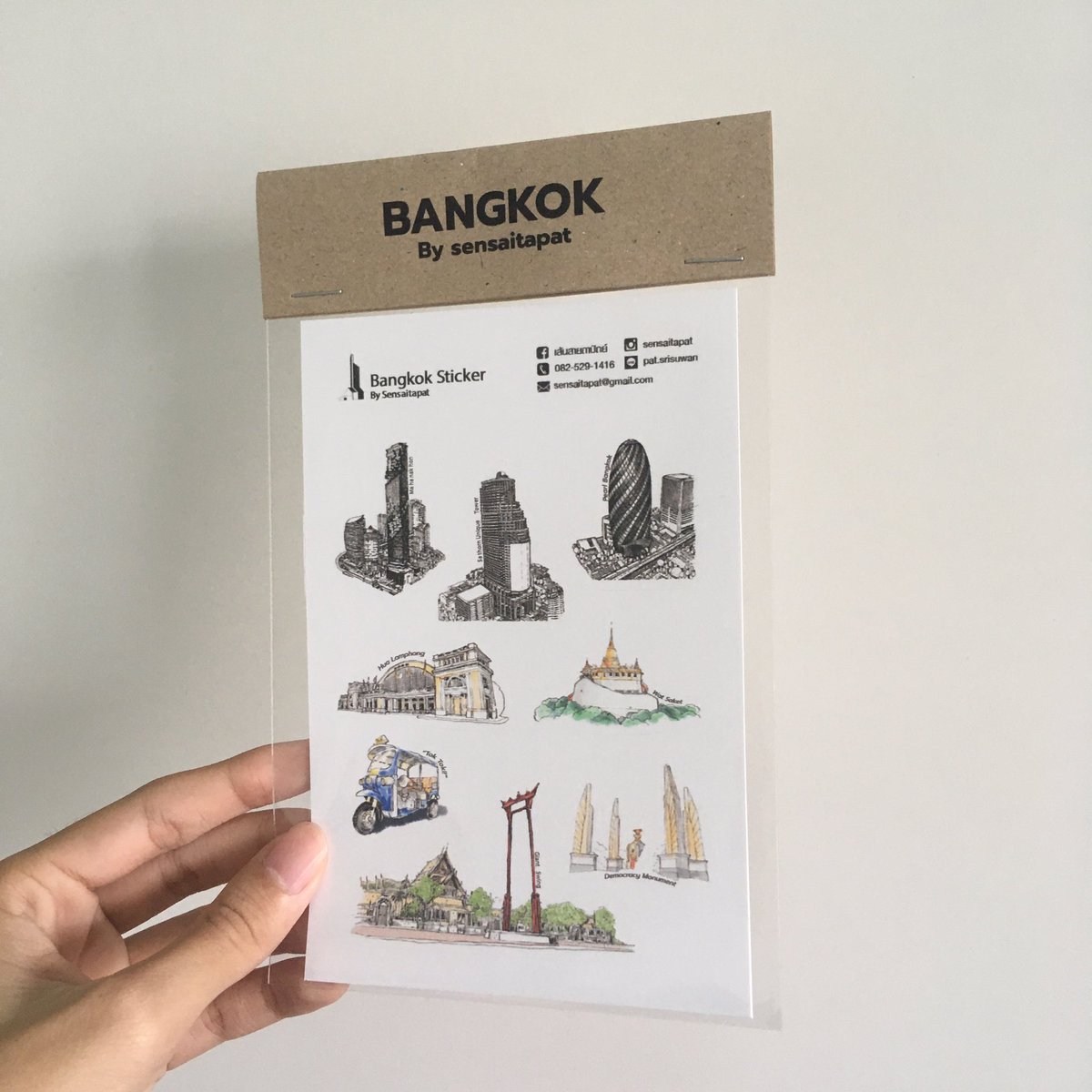 sensaitapat's tweet photo. สติ๊กเกอร์Bangkok Set 4x6นิ้ว 
“ ต้อนรับ 8,000 Like เพจเส้นสายถาปัถย์ “

🔥10ชุด แจก!! รางวัลผู้โชคดี
.
.
“ อนุเสาวรีย์ประชาธิปไตย “
• แม้จะขาดหายไปบางส่วน สักวันนึงมันจะกลับมาสมบูรณ์ดังเดิมครับ
.
.
🔥แจกฟรี!! สำหรับผู้ร่วมสนุก
รางวัล Sticker Bangkok 4x6นิ้ว 
🌟 จำนวน 10 รางวัล https://t.co/5dDa2e3mKd