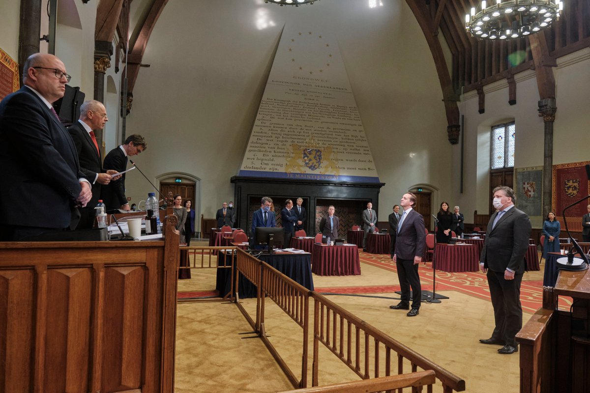 EersteKamer's tweet photo. Beëdiging senatoren Hugo Berkhout (links) en Robert Baljeu (rechts) https://t.co/G5Bl4CMVEF https://t.co/zo36aIVNBL