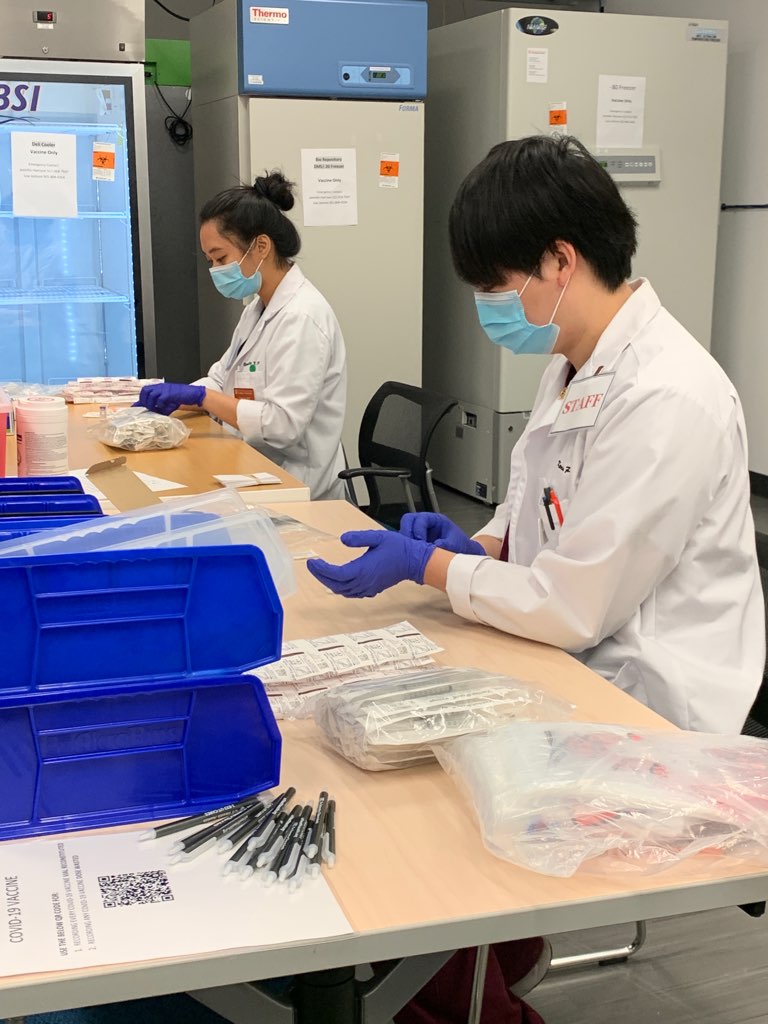 DellMedSchool's tweet image. HAPPENING NOW: The first #COVID19 vaccines in Austin are being prepared by @UTexasPharmacy students. @UTHealthAustin and #DellMed team are administering to health care workers shortly. #ProtectTexasTogether @UTAustin