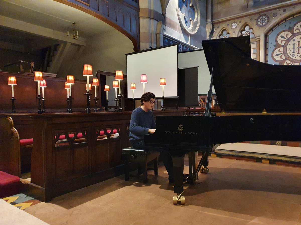 BelfastFestival's tweet photo. 3 weeks to go!
Tune in to @BBCRadio3 with @johnnytoal Tues 5- Fri 8 Jan 2021 at 1pm each day - Lunchtime Concert programme - which will feature @doric_quartet, @LElschenbroich and @MJBartlettPiano. Recorded in St Mark's Church, Belfast as part of #BIAF20 https://t.co/gBeNZe83ni https://t.co/SDP0pWc063