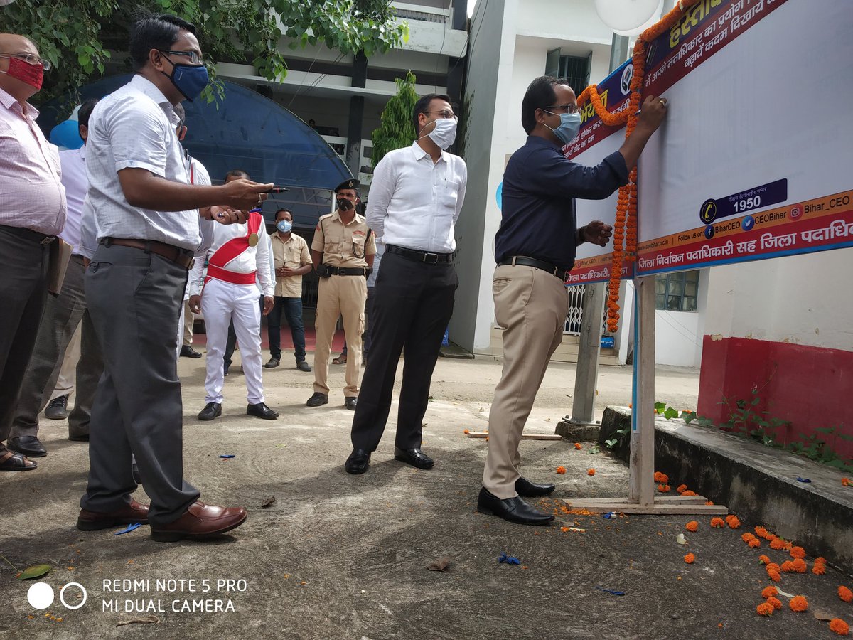 imprarocks's tweet photo. Feeling Thankful To join in Signature Campaign.
Signature campaign is organized by Sri Suharsh Bhagat,
District magistrate banka and DDC Banka under SVEEP programme.
#prarocks
#banka 
#sveep https://t.co/iqYFPuHOCA