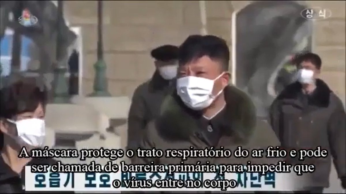 Explicaram a população como usar corretamente as mascaras.