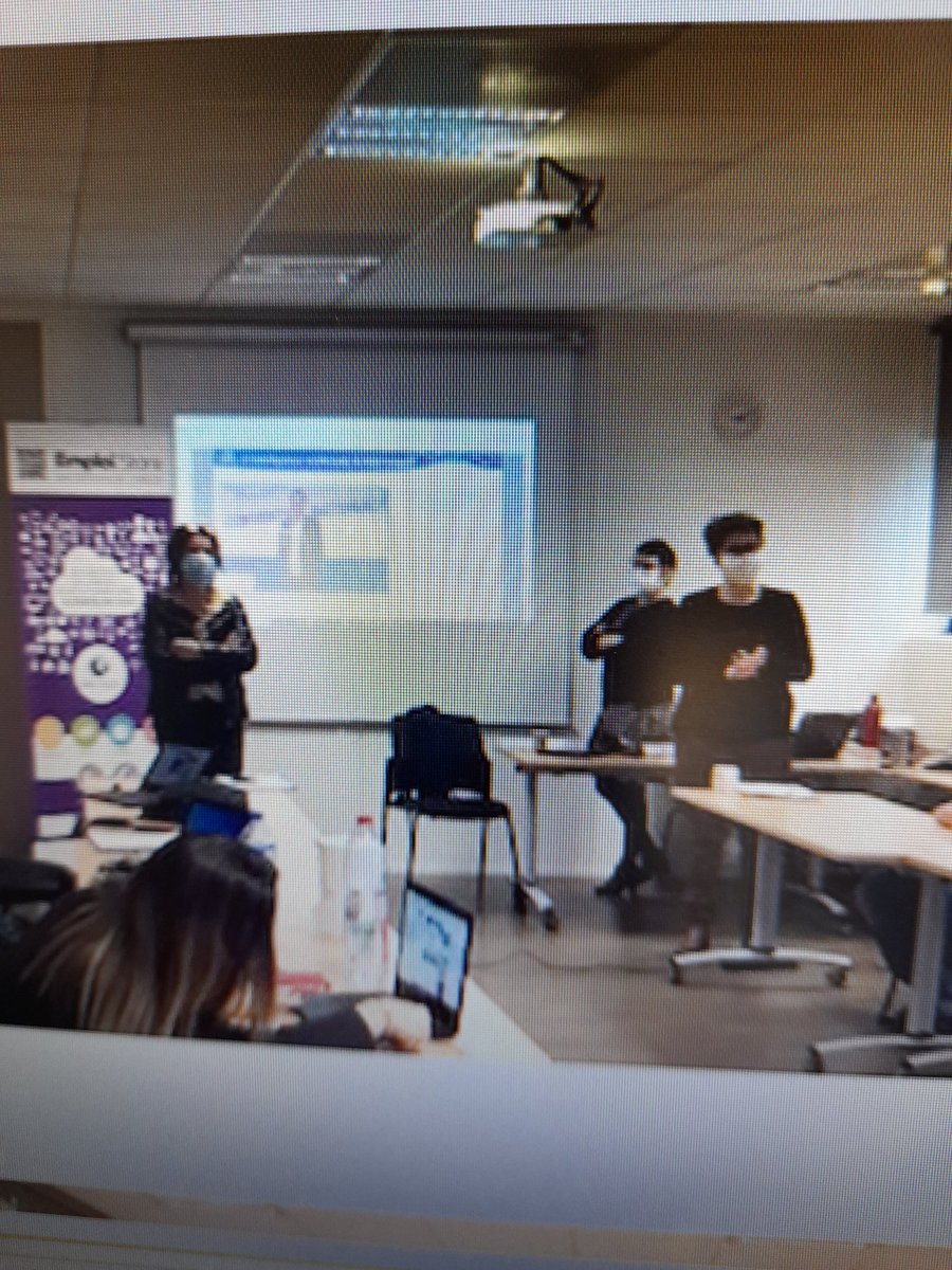 L'équipe entreprise #poleemploi du bassin de #Pau  &amp; les conseillers de l'équipe #mrs s acculture à  #IA et  teste #plusvalue de données sur l'attractivité prédictive d'une #offredemploi afin d'optimiser #satisfaction des usagers : employeurs et chercheurs d'emploi.