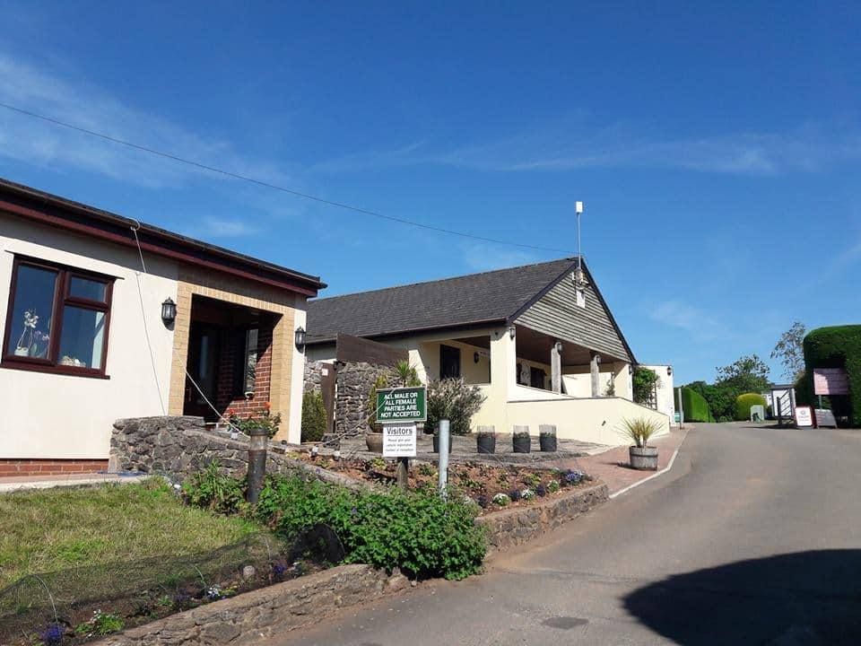 aroundaboutbrit's tweet photo. Widend Touring Park is located close to the seaside town of Paignton. It is family-friendly, surrounded by beautiful countryside & perfect for exploring the English Riviera.
(Camping & Caravanning) 🏕️
https://t.co/dBWBG4T02i
#Marldon #Paignton #Devon #EnglishRiviera #Holiday https://t.co/aJKfTzqvFb