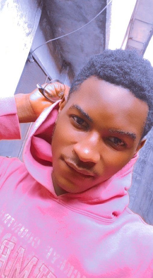 Mypher5's tweet image. I too cute non can top
 Well it my birthday 
Wish me well😘