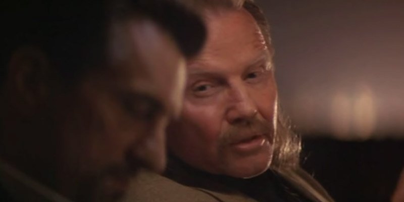 BondorNothing's tweet photo. Heute vor 25 Jahren kam ein cineastisches Meisterwerk in die Kinos: Michael Manns #Heat mit #AlPacino und #RobertdeNiro. Zur genialen Besetzung des Thrillers zählen auch #JonVoight und #ValKilmer. Ein absoluter Klassiker! #Heat25
👉 https://t.co/BmVSCFn2oE https://t.co/4e6vBKSnFV