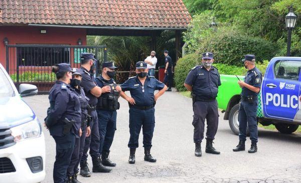mariomoraytv's tweet image. Allanan la casa de un allegado a #Morla que estuvo en el country cuando murió de #Maradona eldia.com/nota/2020-12-1…