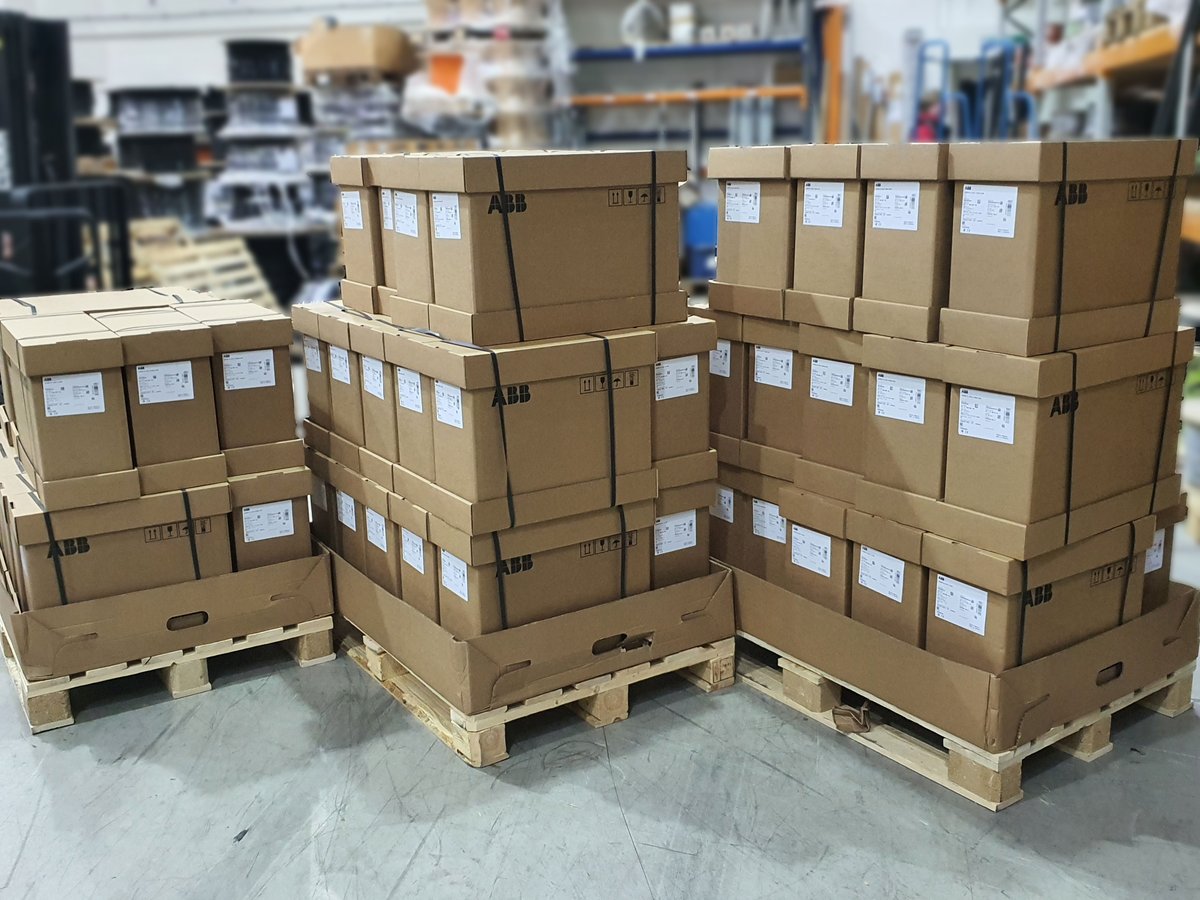 csedistributors's tweet photo. Brand new delivery of #ABB Inverter Drives just come in. Last chance to order ACH580 Drives at 45% Off List Price. Prices go up in January. Order ASAP if you have any requirements. https://t.co/XJq3XME0Zw #abbdrives #inverterdrives #hvacdrives #abbdrive #ach580 #abbach580 https://t.co/hXvvQeyHgO