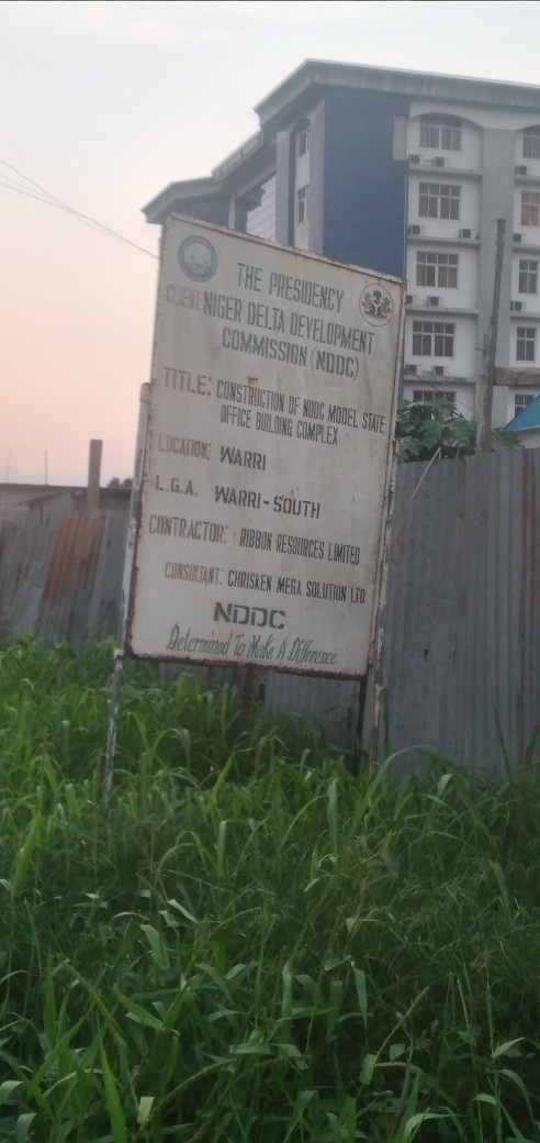  @NDDCOnline awarded construction of NDDC Warri Office Building, Delta to Ribbon Res. Nig Ltd @ ₦421.9m with ₦115.3m paidSite visit revealed project has been long abandoned implying NDDC didn't derive value for money paidWe urge  @ICPC_PE to recover this fund #NigerDeltaMoney