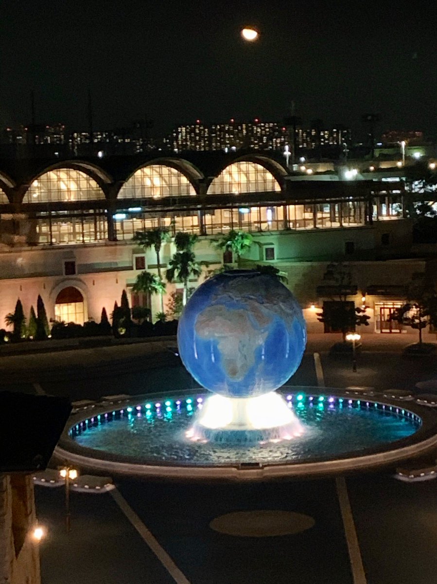 Jack Mouse Deddy ディズニーシー閉園から開園まで 1 閉園1時間後 記念撮影のゲストも居なくなりbgmもアクアスフィア の回転も止まった 小さく噴水は出ている が上に現れた 夜景がキレイ 東京ディズニーシー ホテルミラコスタ 東京 Jack Mouse Deddy ディズニーシー閉園から開園まで 1 閉園1時間後 記念撮影のゲストも居なくなりbgmもアクアスフィア の回転も止まった 小さく噴水は出ている が上に現れた 夜景がキレイ 東京ディズニーシー ホテルミラコスタ 東京