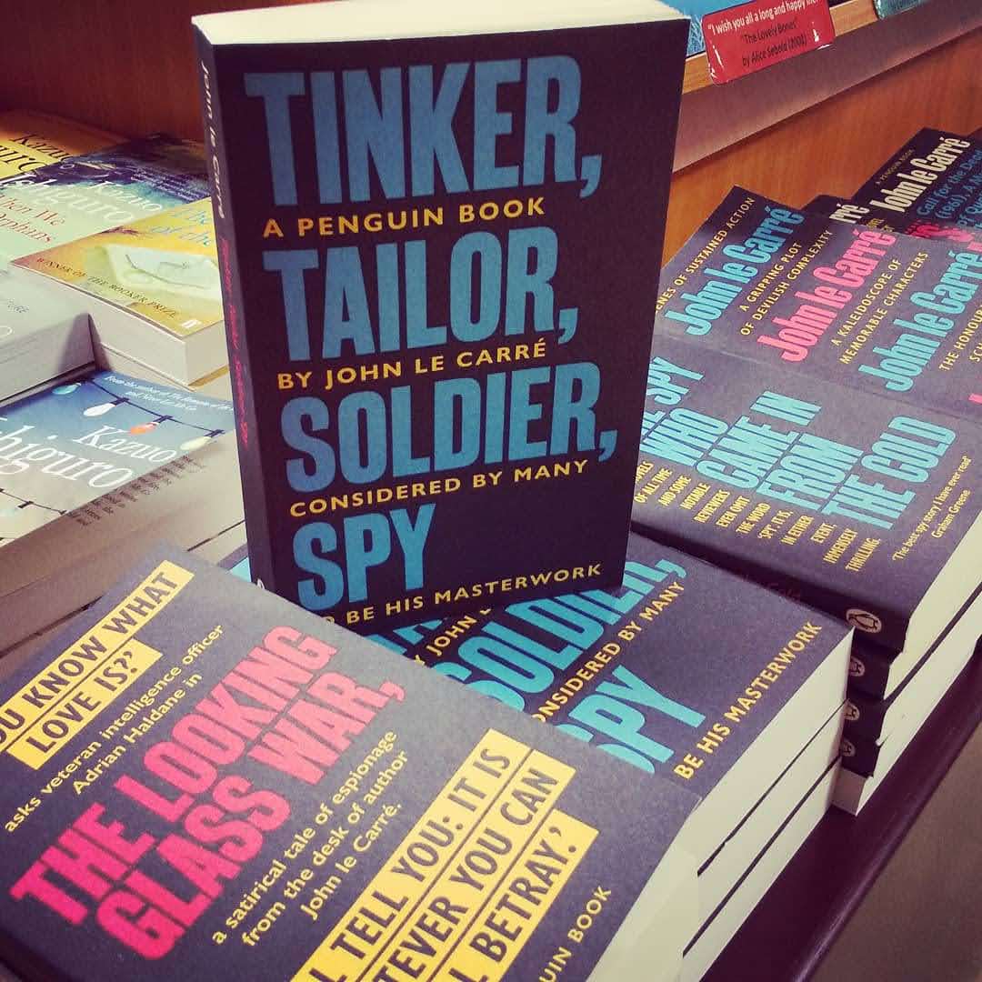 Bookskinokuniyatokyo 洋書専門店 On Twitter 追悼 Mi5 Mi6に勤めたのち作家に転身 寒い国から帰ってき たスパイ など傑作スパイ小説の数々を世に送り出した作家のジョン ル カレ氏が亡くなり 急きょ作品を集めました 偶然ですが隣のノンフィクション棚